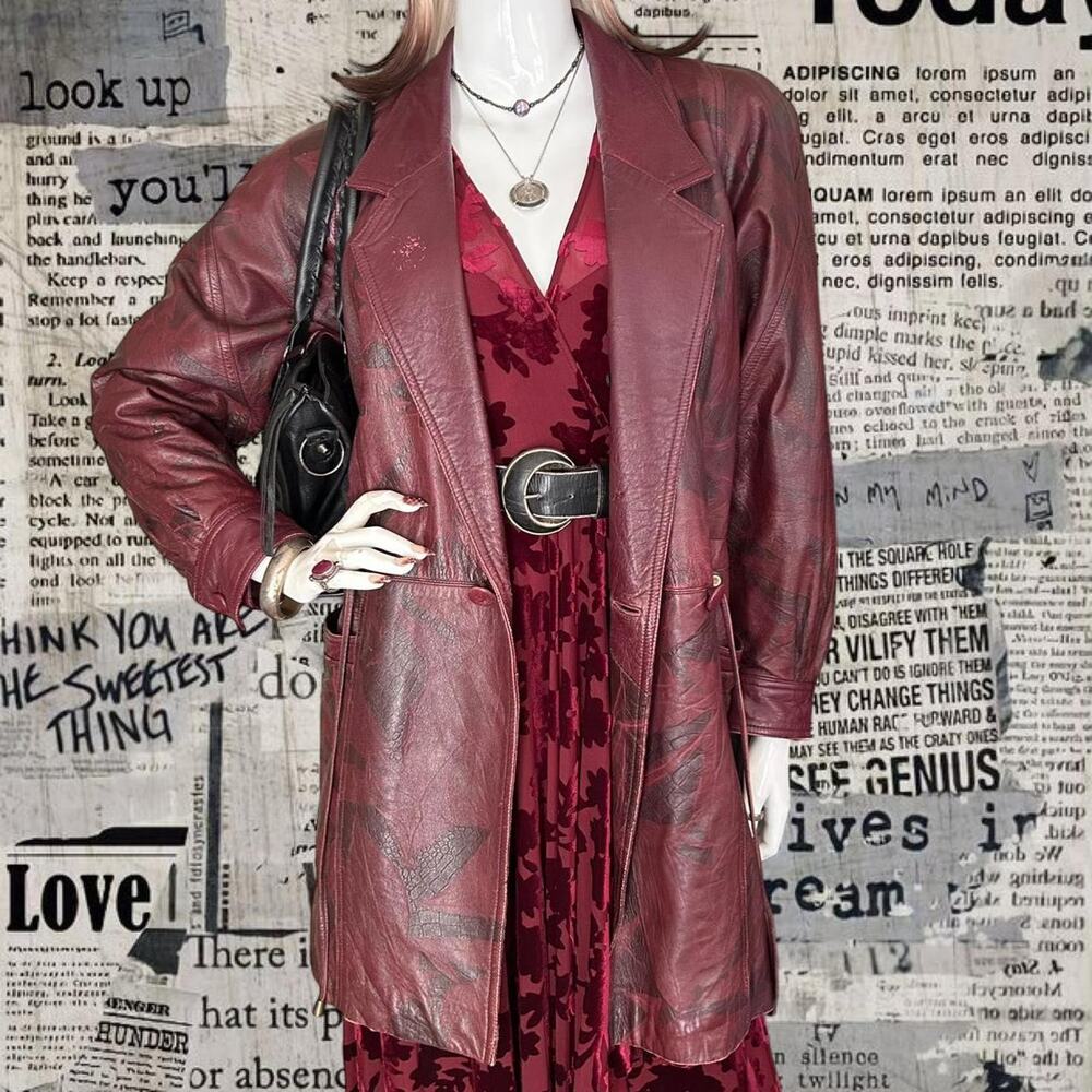 Vintage 90s Burgundy  Leather Trench Coat With Maple Leafs SZ M